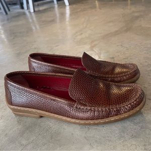 Salvatore Ferragamo Moccasin 5 1/2